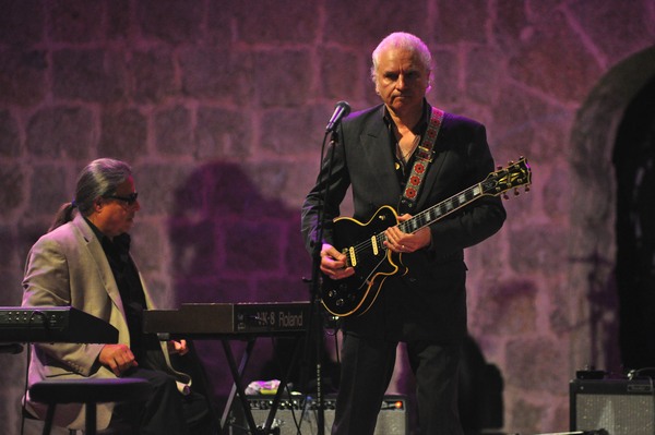 California All Star Blues Band at Zouk Mikael